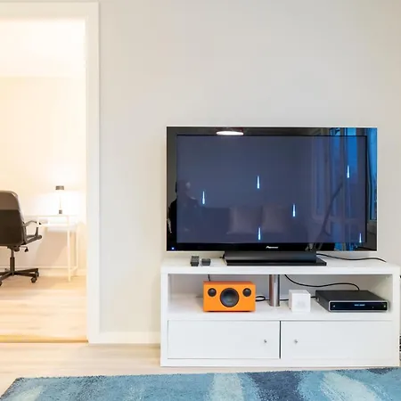 Apartment Refurbished And Spacious 1 Bedroom Oslo