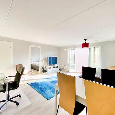 Refurbished And Spacious 1 Bedroom Oslo