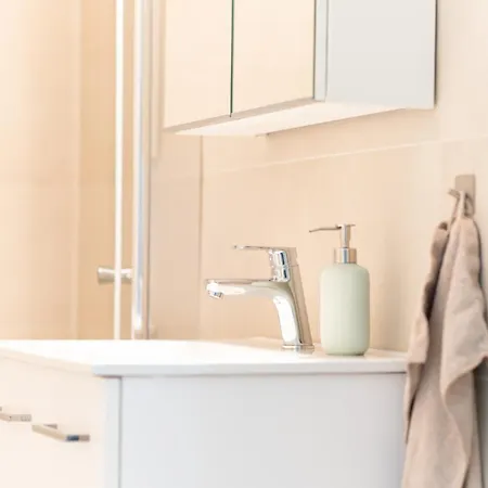 شقة Refurbished And Spacious 1 Bedroom *